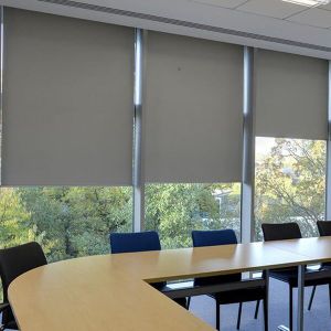 Rèm cuốn văn phòng giá rẻ hãng Fivestar mã RCW011