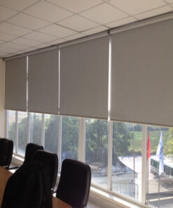 Rèm cuốn văn phòng giá rẻ - Cản nắng 100%