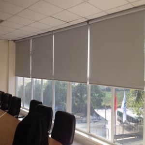 Rèm cuốn văn phòng giá rẻ hãng Fivestar mã RCW014