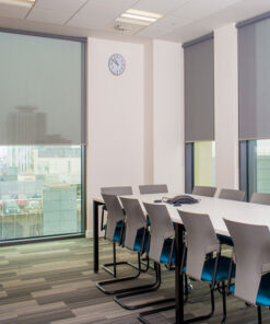 Rèm cuốn văn phòng đẹp, thiết kế gọn gàng, độ bền cao