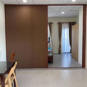 Làm vách ngăn phòng ngủ bằng vải tổ ong giá rẻ