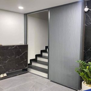 Vách cầu thang đẹp bằng vải rèm tổ ong giá rẻ