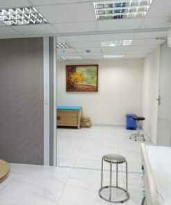 Vách ngăn phòng khách với bếp đẹp, giữ lạnh điều hòa mã VM01