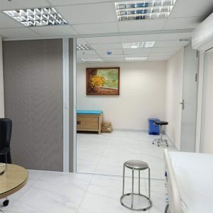 Vách ngăn phòng khách với bếp đẹp, giữ lạnh điều hòa mã VM01