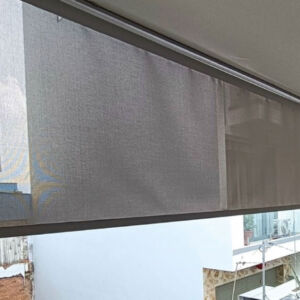 Bạt cuốn ban công che nắng mưa hiệu quả