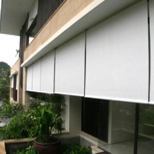 Bạt che nắng mưa công trình loại rẻ