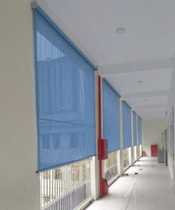 Bạt cuốn che nắng mưa hành lang trường học loại rẻ