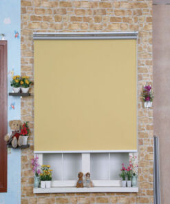 Rèm Cuốn Trơn Mới Giá Rẻ - Che Nắng Mưa Ban Công